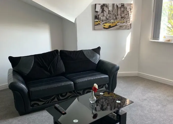 No 9 - Large 1 Bed Near Sefton Park And Lark Lane